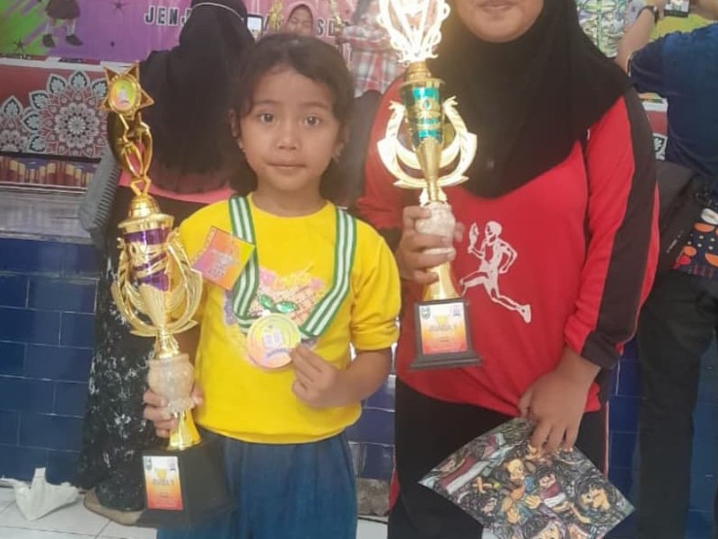 ALGEMA mencari bintang